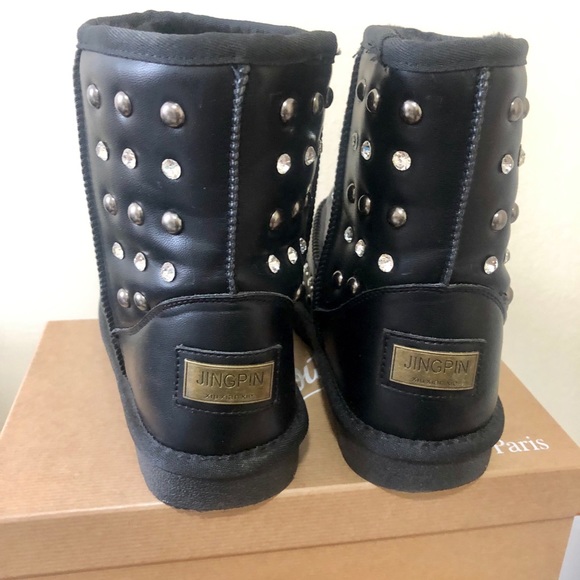 Uggs with crystal glass - Picture 3 of 3